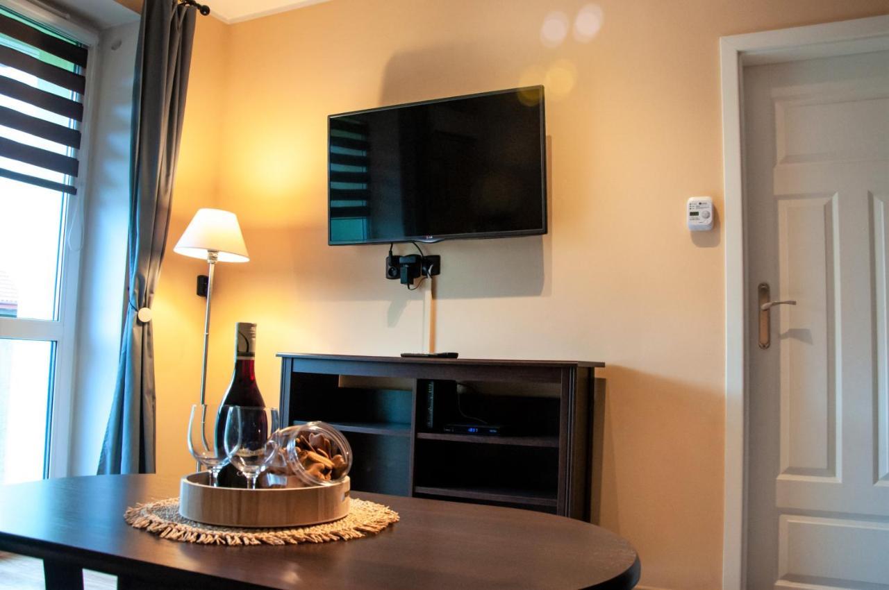 Apartament "Klimatycznie" - Przytulny, 4-Osobowy, Jelenia Gora, Cieplice Extérieur photo