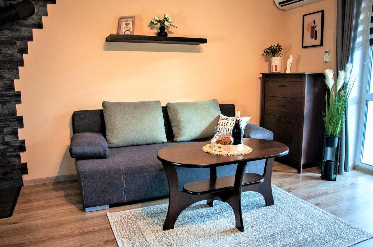 Apartament "Klimatycznie" - Przytulny, 4-Osobowy, Jelenia Gora, Cieplice Extérieur photo
